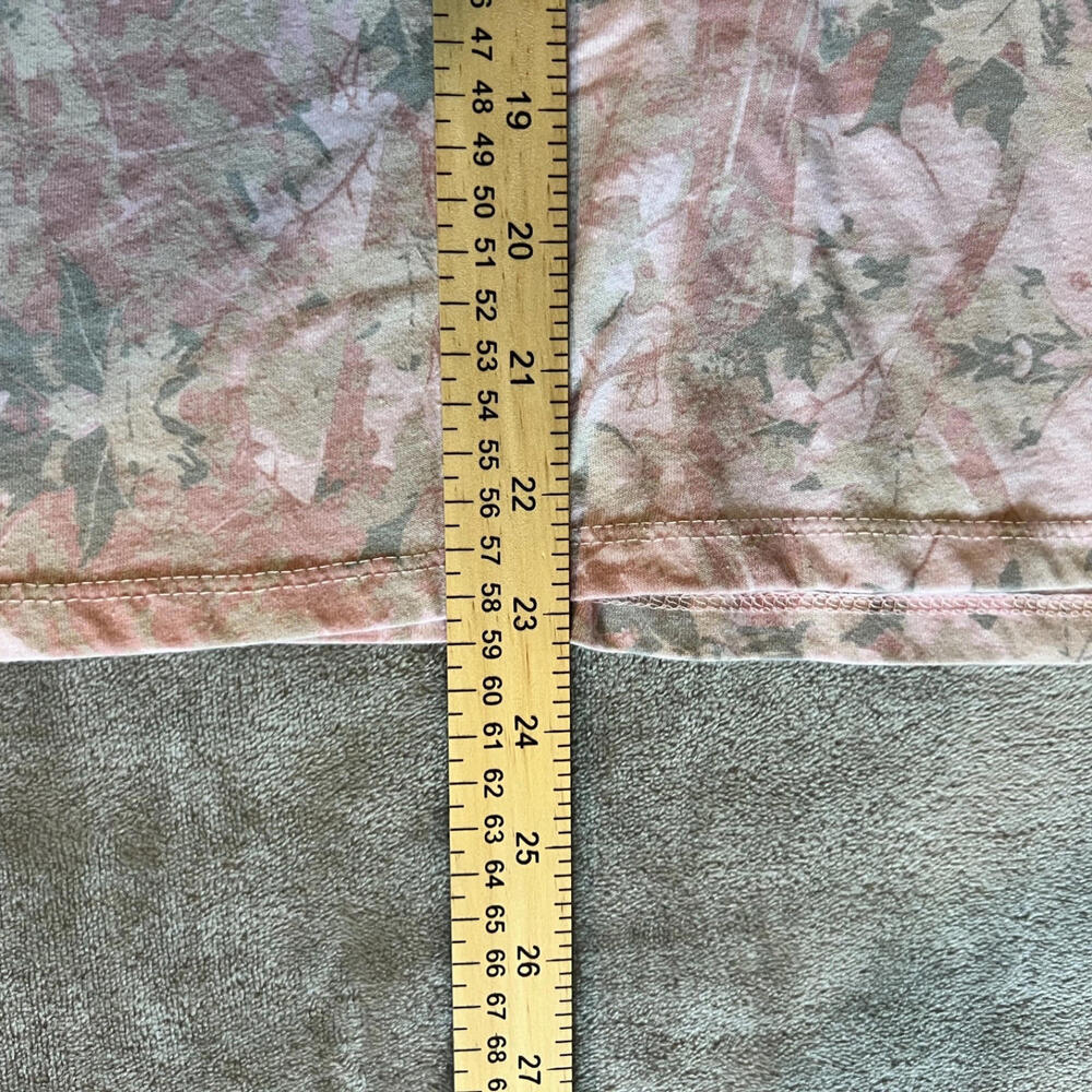 Women's Camo 97 Short Sleeve Graphic T-Shirt - Pink Size Small - Picture 4 of 6